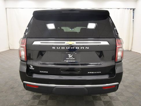 Used 2024 Chevrolet Suburban Premier image 6
