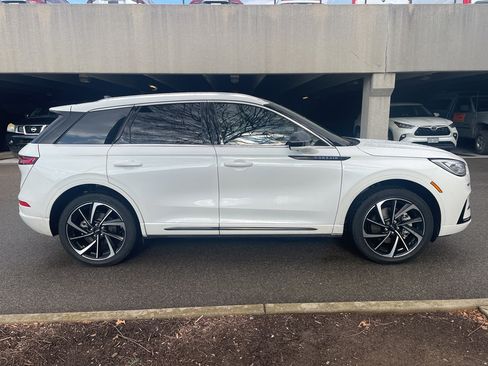 Used 2023 Lincoln Corsair Grand Touring w/ Equipment Group 301A image 2