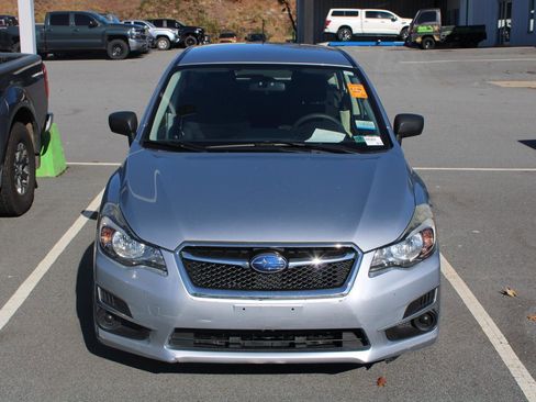 Used 2016 Subaru Impreza 2.0i image 2