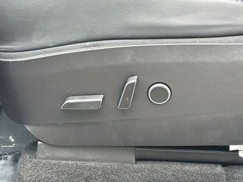 Used 2021 Tesla Model Y Long Range AWD/4WD image 14