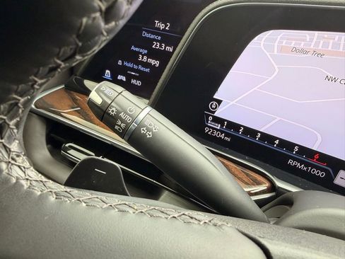 Used 2022 Cadillac Escalade Sport Platinum image 17