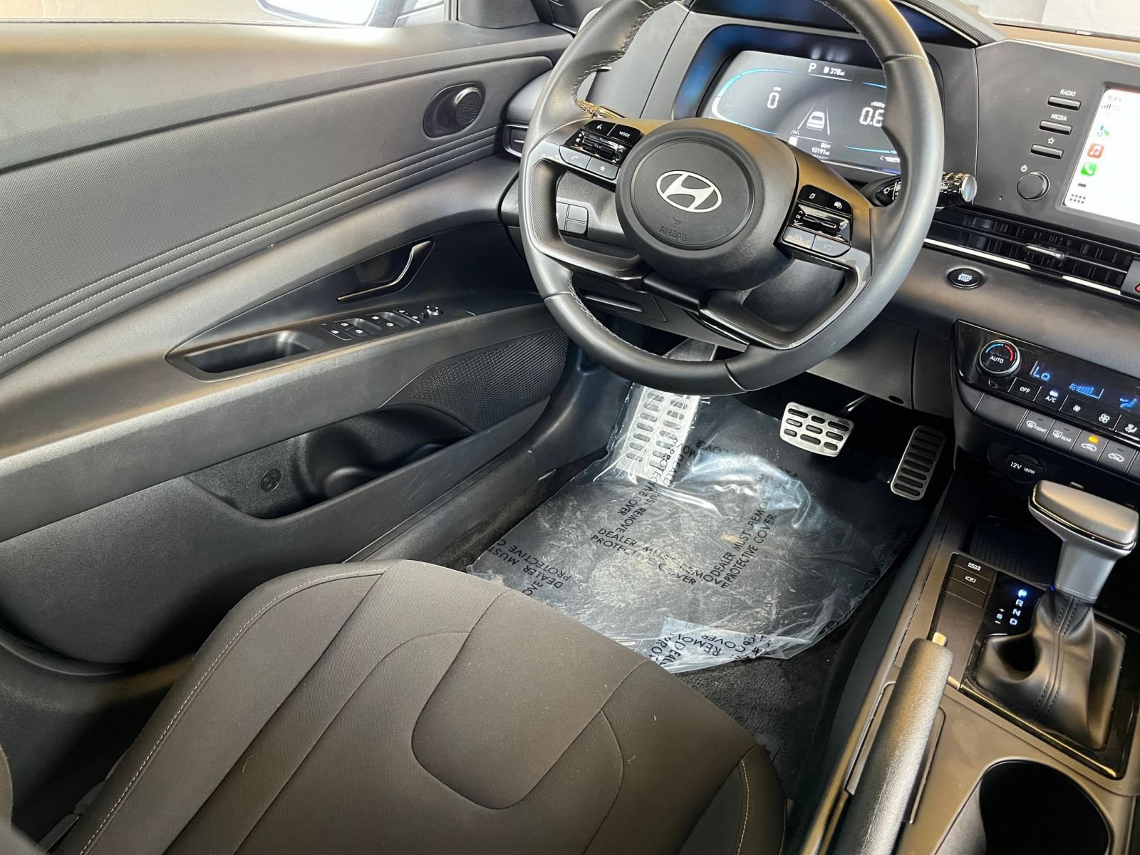 Used 2026 Hyundai Elantra Sport FWD image 30