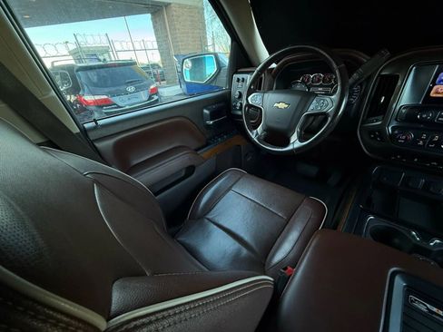Used 2017 Chevrolet Silverado 1500 High Country image 48