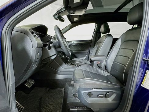 Used 2023 Volkswagen Tiguan SEL R-Line image 20