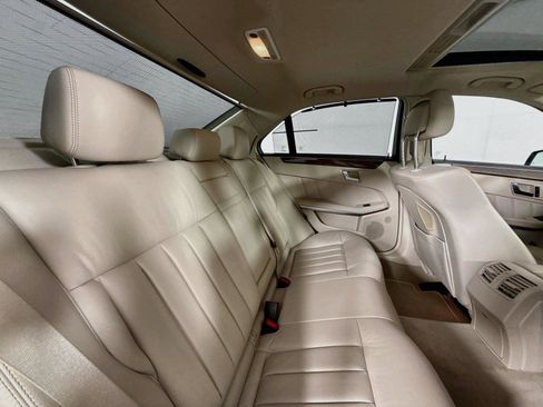 Used 2015 Mercedes-Benz E 350 Sedan image 52
