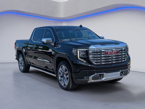 Used 2024 GMC Sierra 1500 Denali w/ Denali Reserve Package AWD/4WD image 5