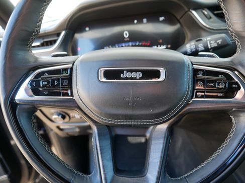 Used 2024 Jeep Grand Cherokee L Overland w/ Advanced Protech Group III image 25