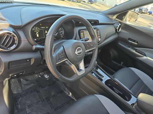 Used 2023 Nissan Kicks SR w/ SR Premium Package image 21