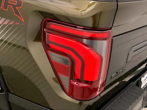 Used 2025 Ford F150 Raptor AWD/4WD image 28