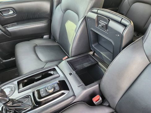 Used 2021 Nissan Armada SV w/ SV Appearance Package image 30