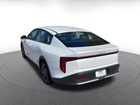 Used 2025 Kia K4 LXS FWD image 8