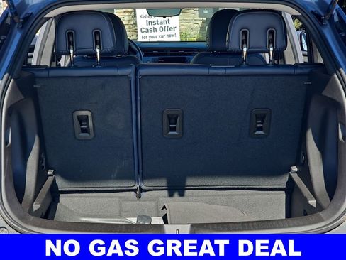 Used 2023 Chevrolet Bolt EUV Premier image 12