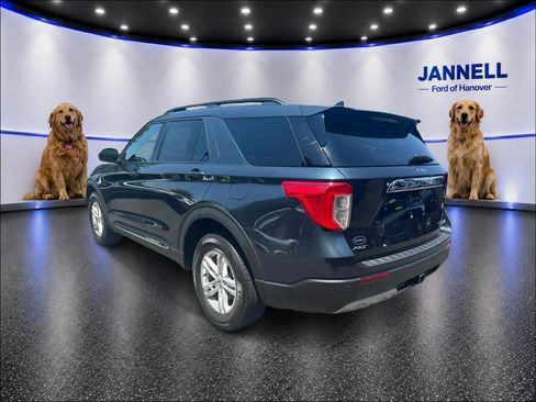 Used 2023 Ford Explorer XLT w/ Equipment Group 202A AWD/4WD image 8