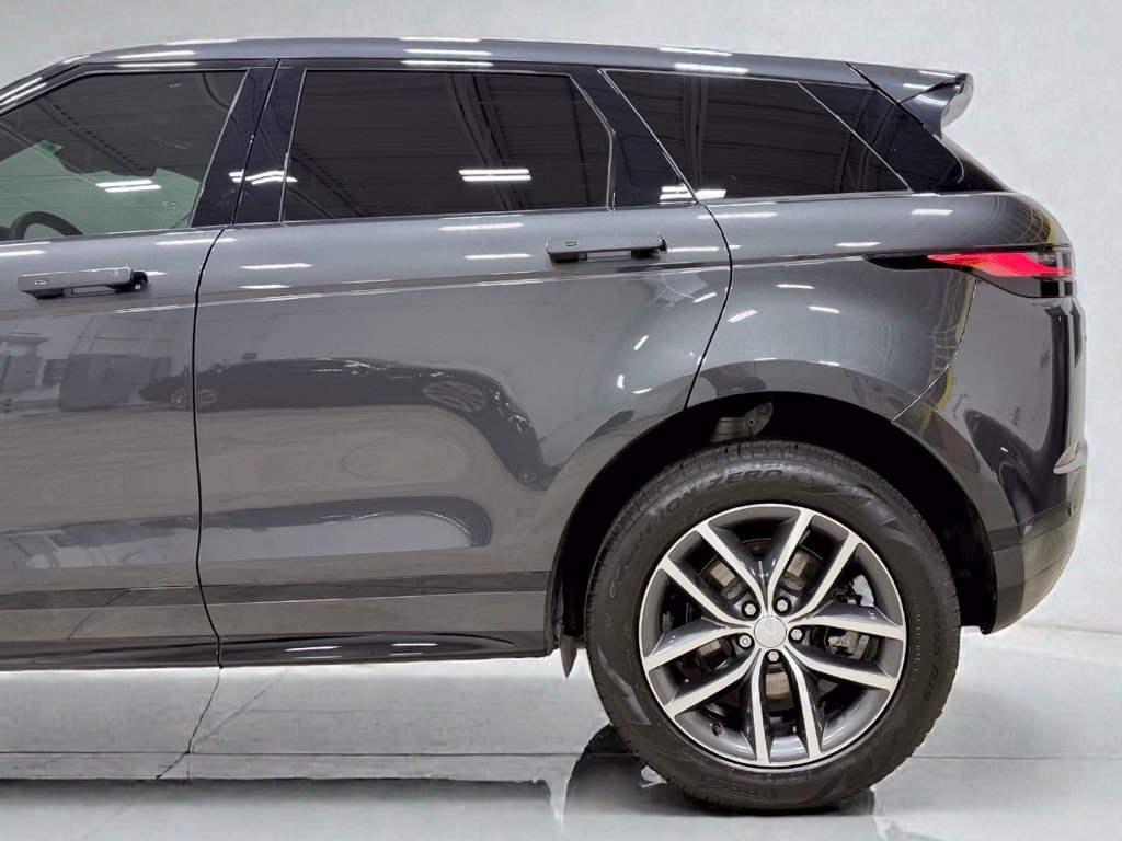 Used 2024 Land Rover Range Rover Evoque Dynamic SE AWD/4WD image 5