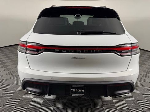 Certified 2025 Porsche Macan image 6