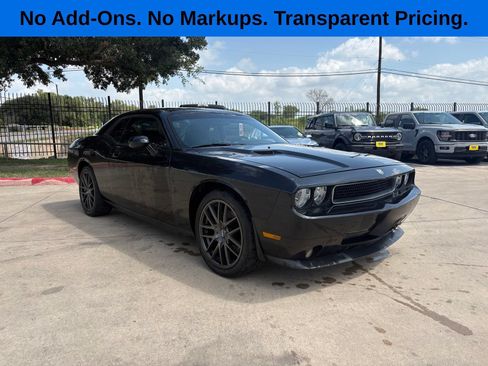 Used 2010 Dodge Challenger R/T RWD image 1