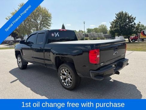 Used 2018 Chevrolet Silverado 1500 LT w/ Midnight Edition AWD/4WD image 4