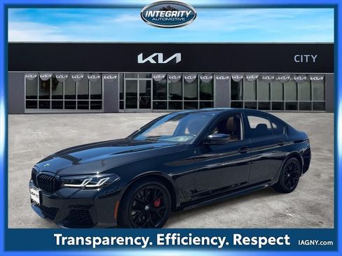 Used 2023 BMW 540i xDrive w/ M Sport Package AWD/4WD image 4
