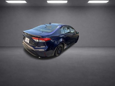 Used 2024 Toyota Corolla LE FWD image 8