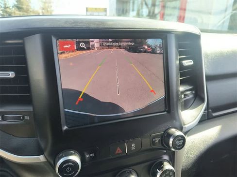 Used 2024 RAM 2500 Big Horn image 17