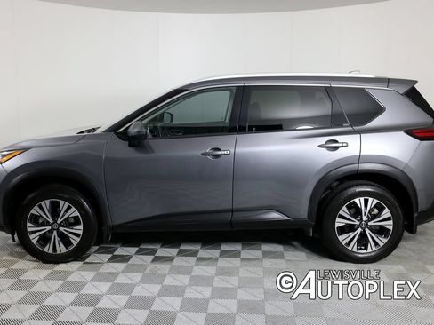 Used 2021 Nissan Rogue SV w/ Premium Package FWD image 8