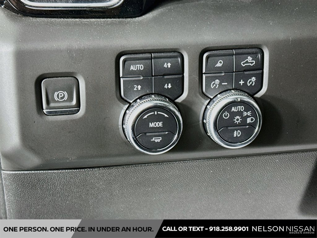 Used 2024 GMC Sierra 2500 Denali w/ Technology Package AWD/4WD image 10