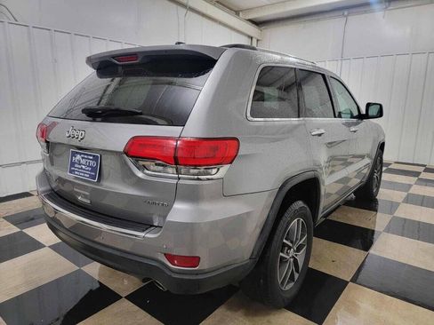Used 2017 Jeep Grand Cherokee Limited AWD/4WD image 6