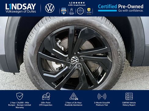 Certified 2022 Volkswagen Atlas SE w/ Black Wheel Package image 8