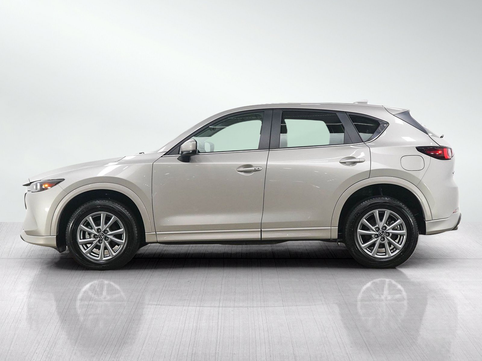 Used 2025 MAZDA CX-5 AWD 2.5 S w/ Select Package image 2