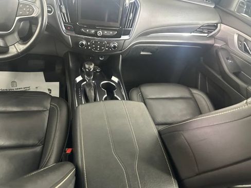 Used 2022 Chevrolet Traverse LT AWD/4WD image 21