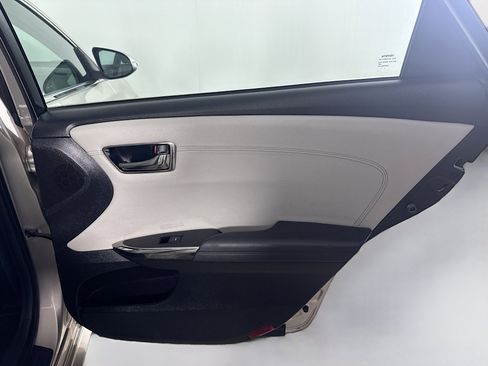 Used 2017 Toyota Avalon XLE image 28