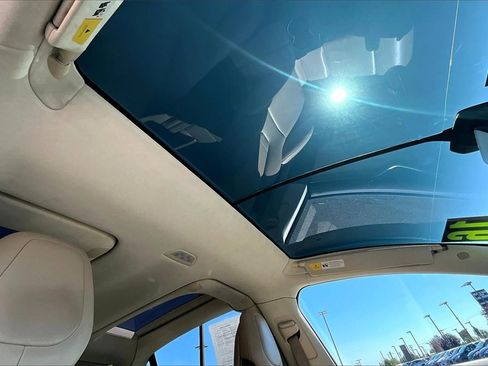 Used 2016 Tesla Model X 90D image 22