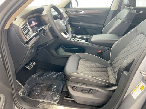 New 2026 Volkswagen Atlas SEL Premium R-Line AWD/4WD image 5