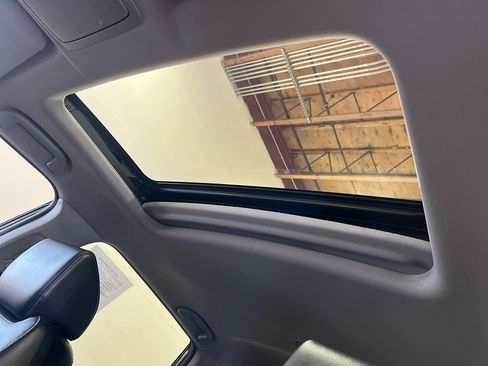 Used 2019 Honda CR-V Touring image 36