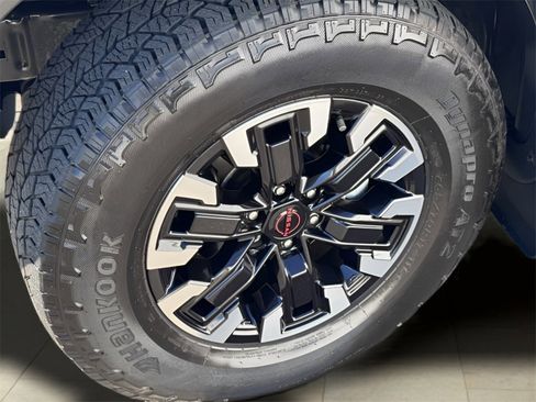 Used 2024 Nissan Frontier PRO-4X w/ Off-Road Protection Package image 7