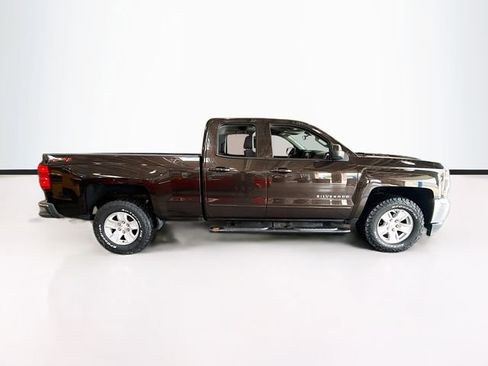 Used 2019 Chevrolet Silverado 1500 LT AWD/4WD image 5