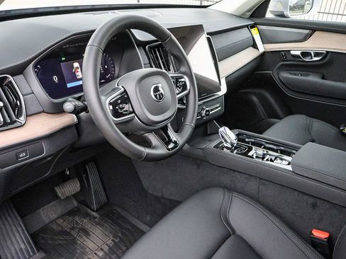 New 2026 Volvo XC90 B6 Plus w/ Protection Package image 28