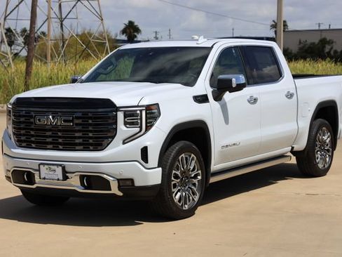 Used 2026 GMC Sierra 1500 Denali Ultimate AWD/4WD image 3