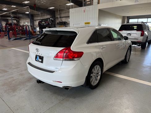 Used 2009 Toyota Venza AWD image 7