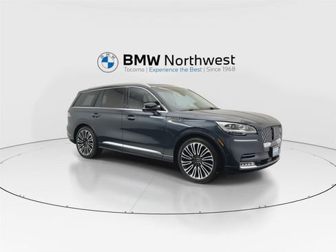Used 2023 Lincoln Aviator Black Label w/ Dynamic Handling Package image 6