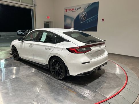 Used 2023 Honda Civic Sport image 5