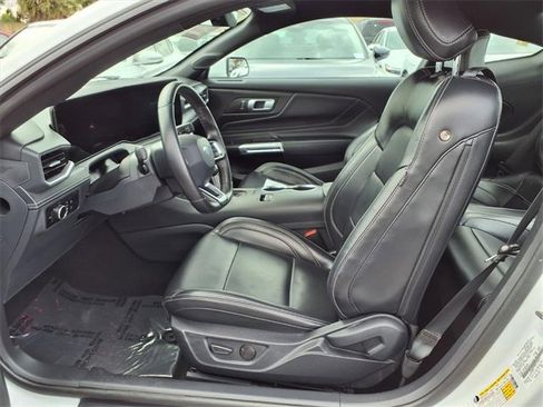 Used 2024 Ford Mustang Premium image 10