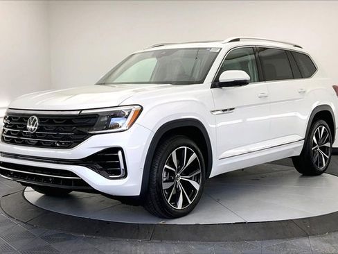 New 2026 Volkswagen Atlas SEL Premium R-Line image 2