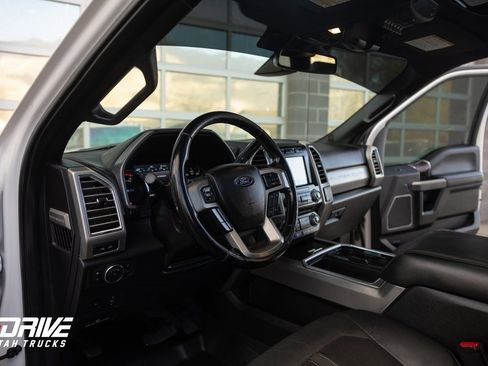 Used 2017 Ford F450 Platinum w/ Platinum Ultimate Package image 27