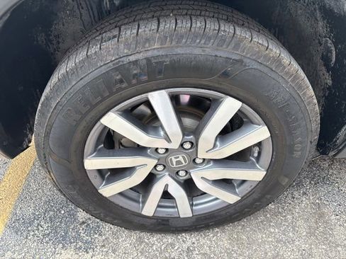 Used 2020 Honda Pilot EX image 10