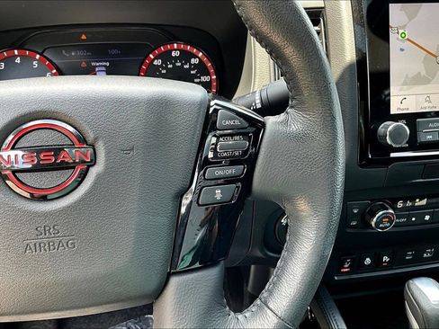 Used 2022 Nissan Frontier PRO-4X w/ Pro-4X Premium Package AWD/4WD image 15