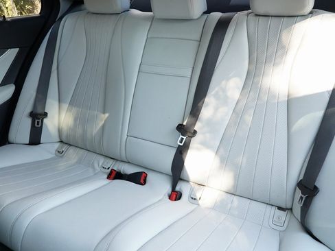 Used 2021 Mercedes-Benz E 350 Sedan image 35