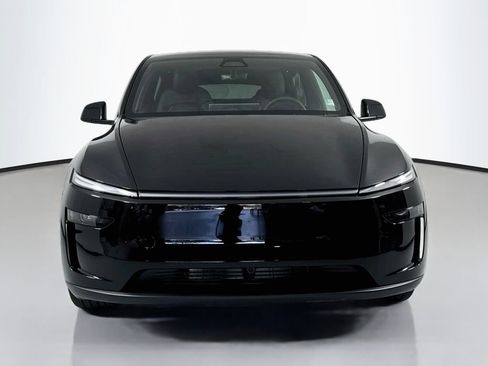 Used 2026 Tesla Model Y AWD image 2