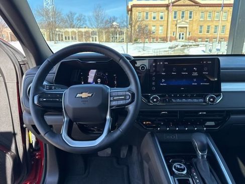 Used 2023 Chevrolet Colorado LT w/ LT Convenience Package III image 13