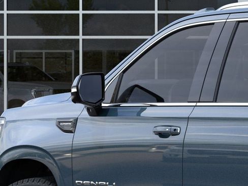 New 2026 GMC Yukon XL Denali Ultimate AWD/4WD image 13